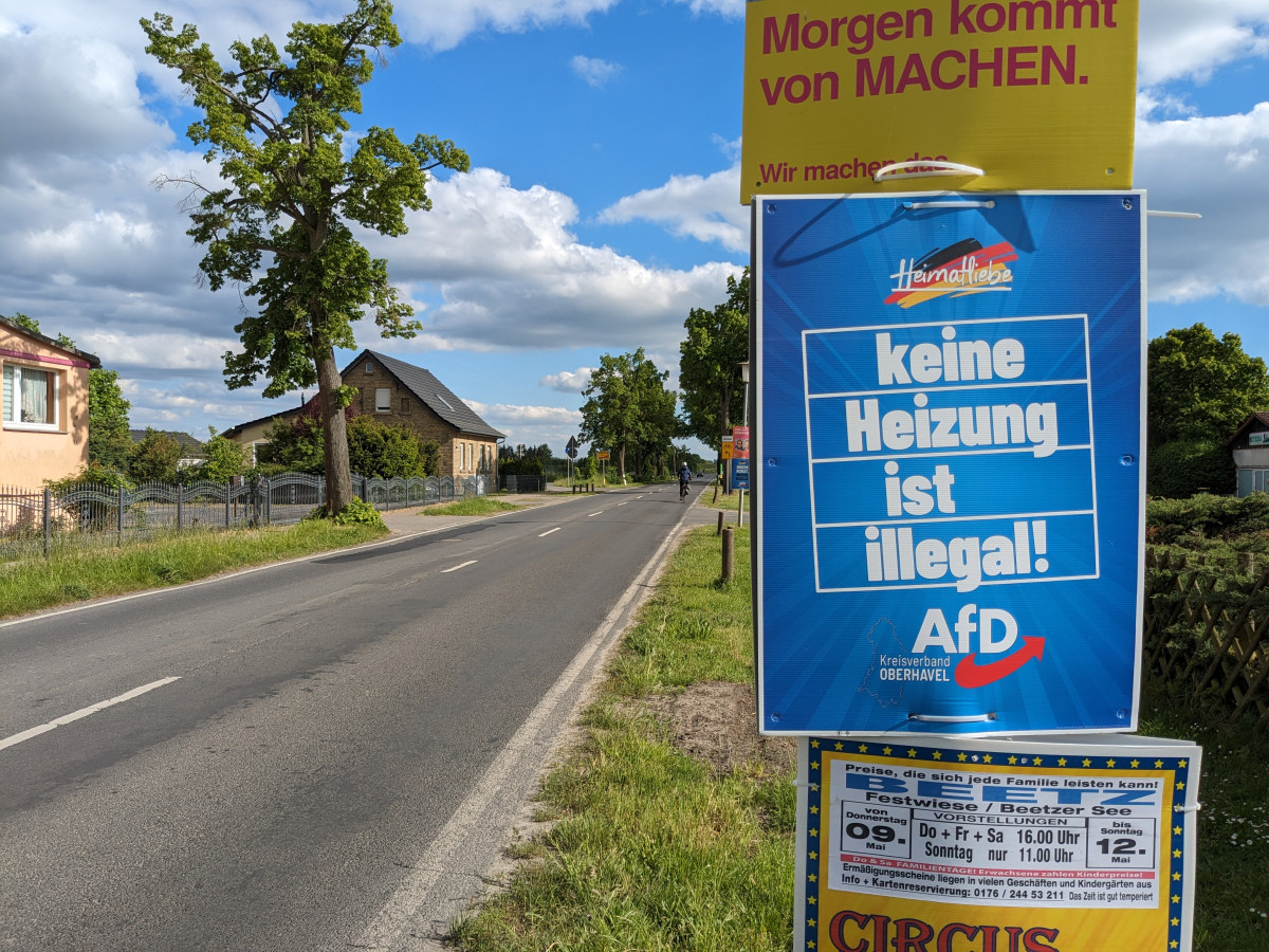Photo shows German far-right populist AfD campaign poster in Brandenburg ahead of the 2024 local and EU elections. Photo: CLEW/Wettengel. 