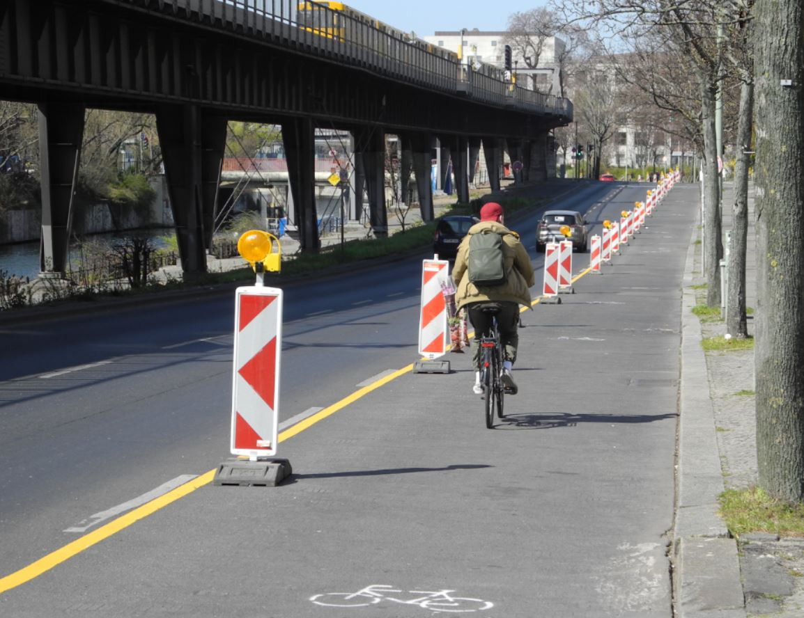 One of Berlin's pop-up bike lanes. Image ADFC